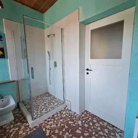 דירה Guest In Private By Airport, Shared Bath, Non-smoking, Contactless Check-in, No Staff, Quiet Stay, Short *